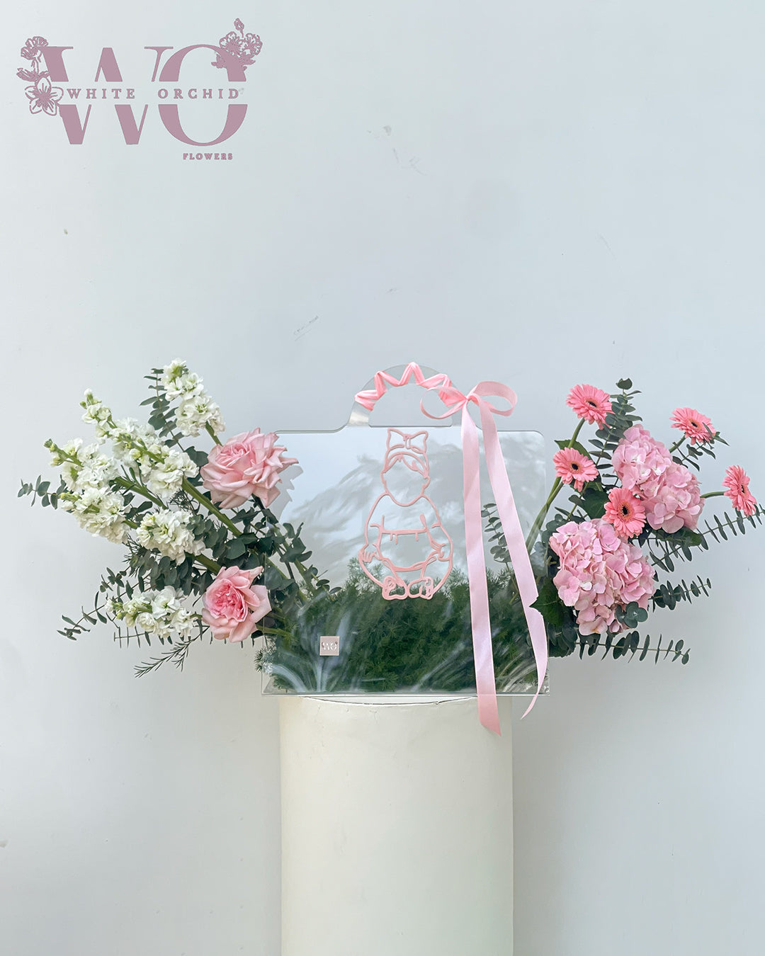 New baby flower arrangements and gifts by White Orchid Flowers – baby girl and baby boy designs with delivery across all UAE.