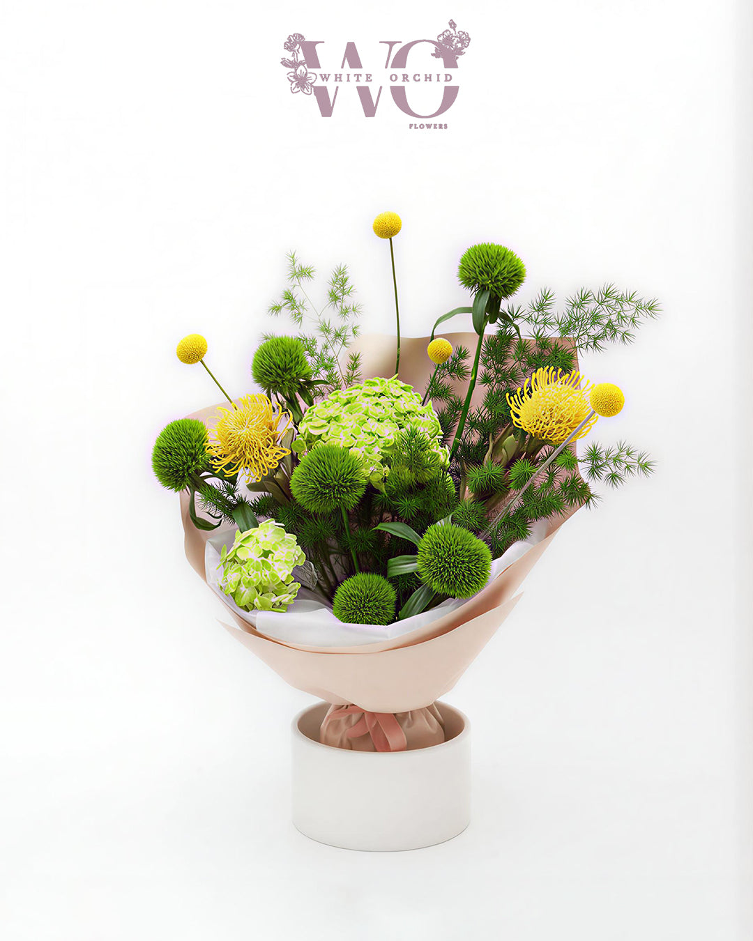 Luxury hand bouquet with fresh natural flowers by White Orchid Flowers – hand-tied floral arrangement with UAE delivery.