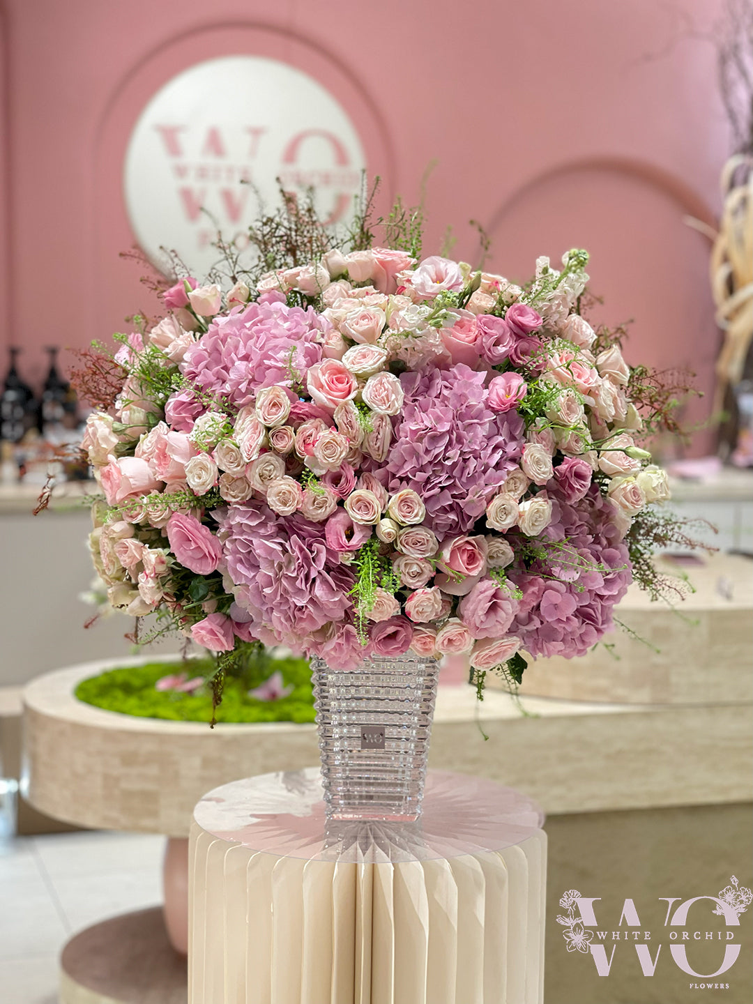 Elegant baby rose and pink hydrangea arrangement by White Orchid Flowers – luxury pink bouquet with UAE delivery.
