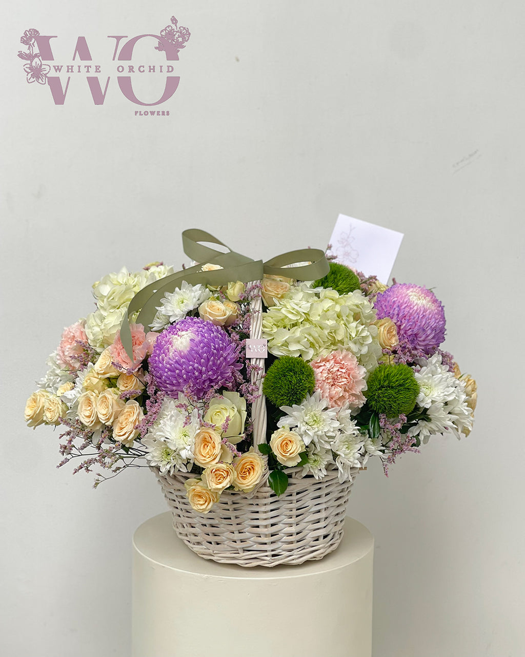 Mixed Flower Basket – White Orchid Flowers