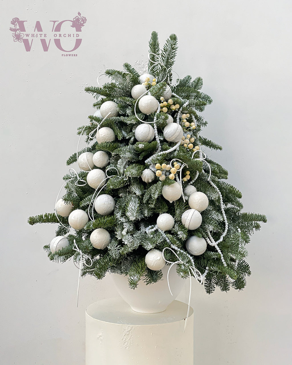 Christmas Tree – White Orchid Flowers