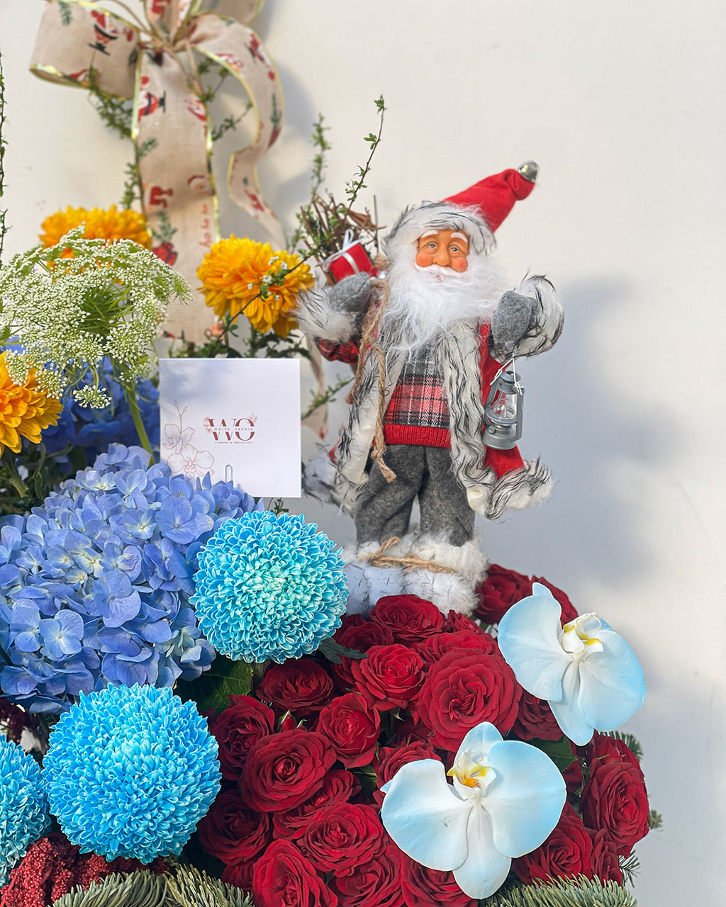 Winter Season Natural Flower Bouquet – White Orchid Flowers