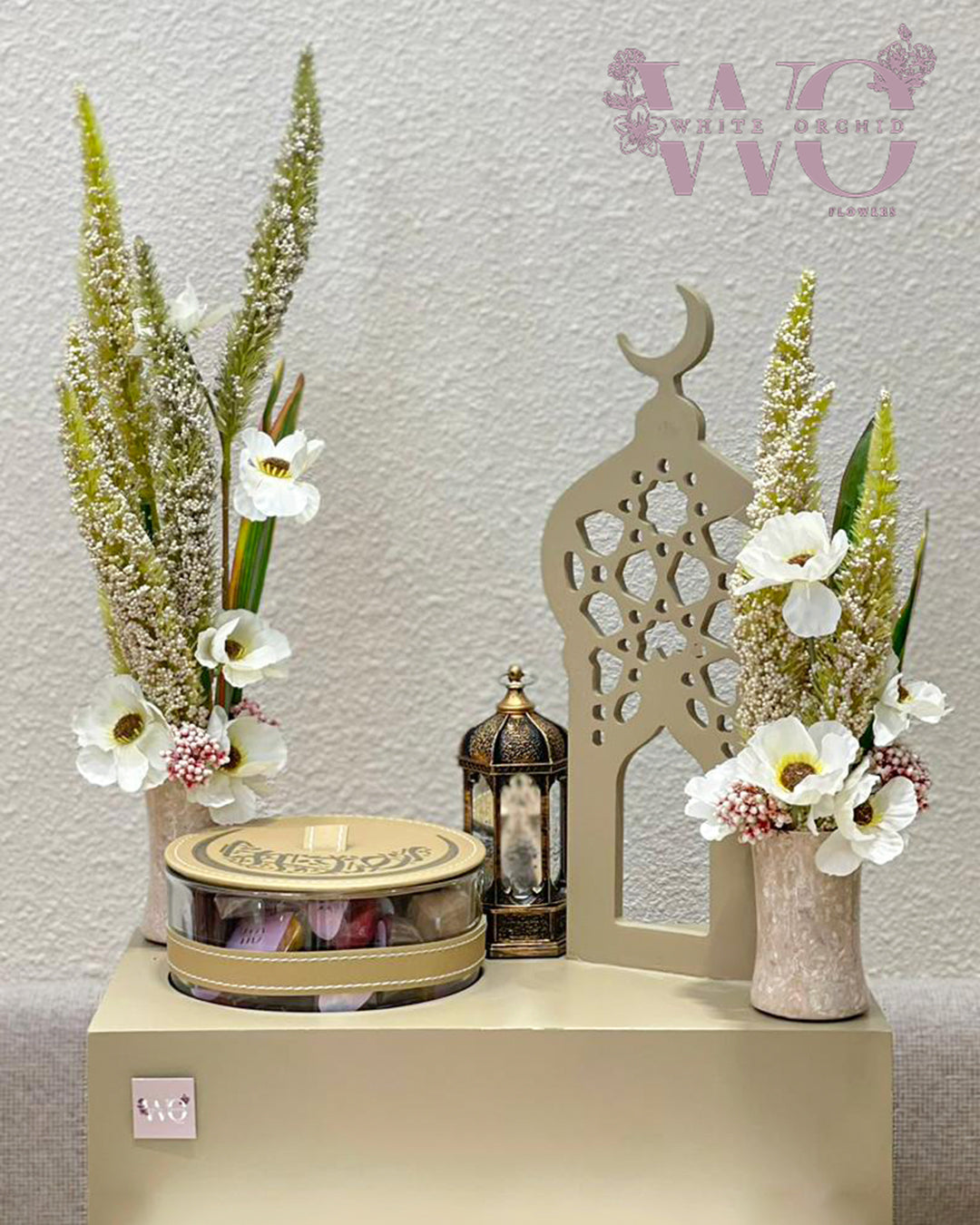 Ramadan flowers and chocolate gift made with natural fresh flowers by White Orchid Flowers with delivery across all UAE.
