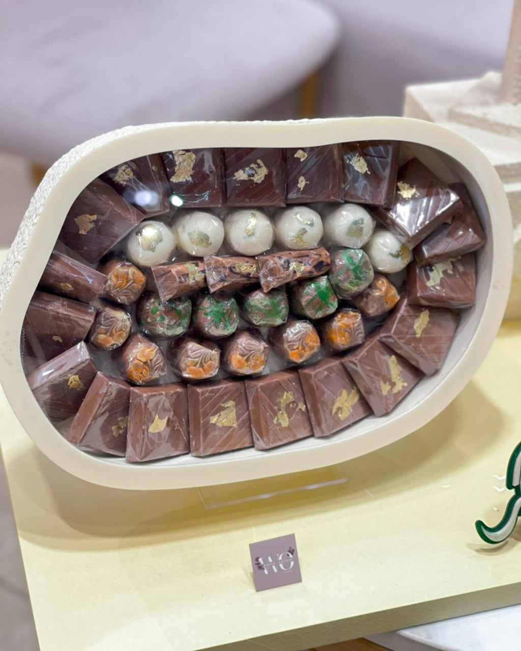 هدية رمضان من الزهور والشوكولاتة
